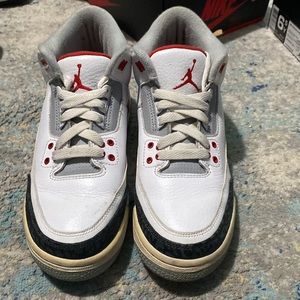 JORDAN 3 FIRE RED 2013 RELEASE